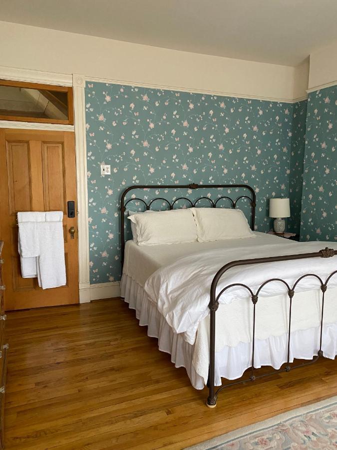 Gable House Bed And Breakfast Inn Durango Exterior photo